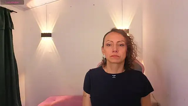 Ivonne_ferrer__ on StripChat