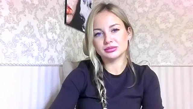 jennifer838 on StripChat
