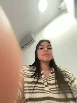 jennifer_oliveira on StripChat 