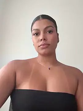 jennifer_oliveira on StripChat 