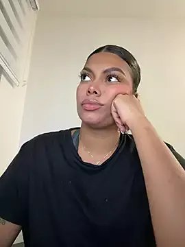 jennifer_oliveira on StripChat 