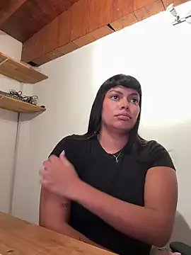 jennifer_oliveira on StripChat 