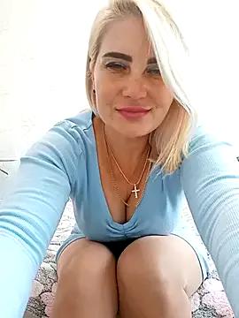 JennyOMay on StripChat 