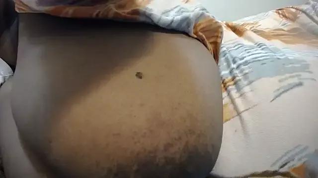 Jesbusty21 from StripChat is Freechat