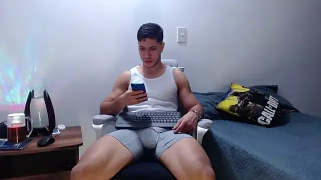 JJ_Shelby on StripChat 