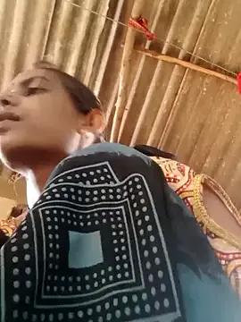 Joshi_Love143 on StripChat