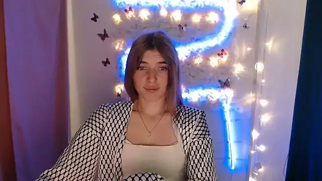 JuiceLips__ from StripChat is Freechat