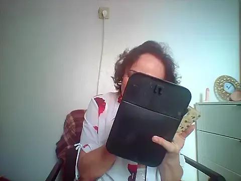 Julia54391 from StripChat is Freechat
