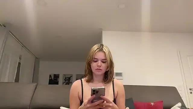 julialauren — top off & Tittenfick 