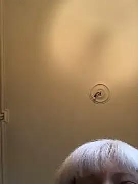 Group juliaoneandonly on StripChat