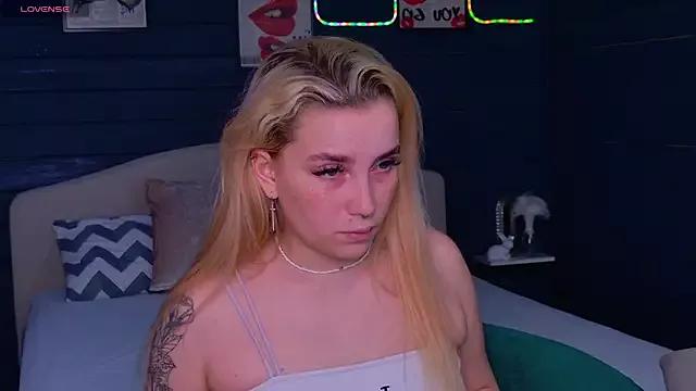 JuliaPasion from StripChat is Freechat