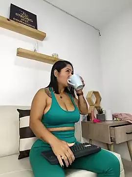 julieta_evanns1 from StripChat is Freechat
