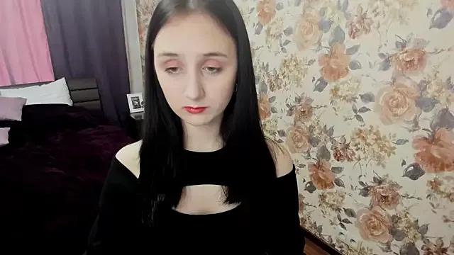 JulietMonli from StripChat is Freechat