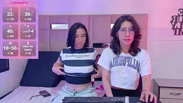 jupiterysaturno from StripChat is Freechat