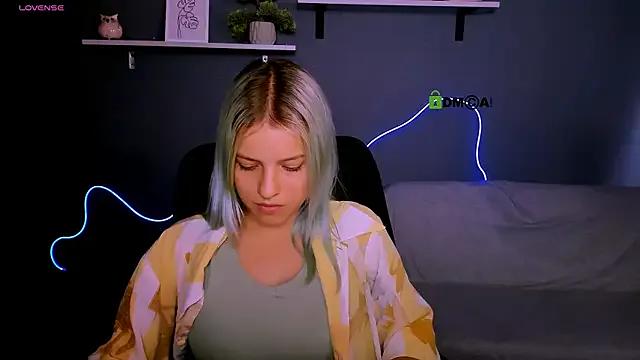 Freechat kaela_spell_ on StripChat