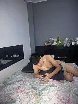 Private Kailertwink on StripChat
