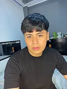 Private Kailertwink on StripChat