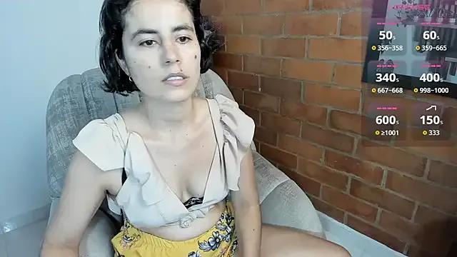 Freechat kanela3434 on StripChat