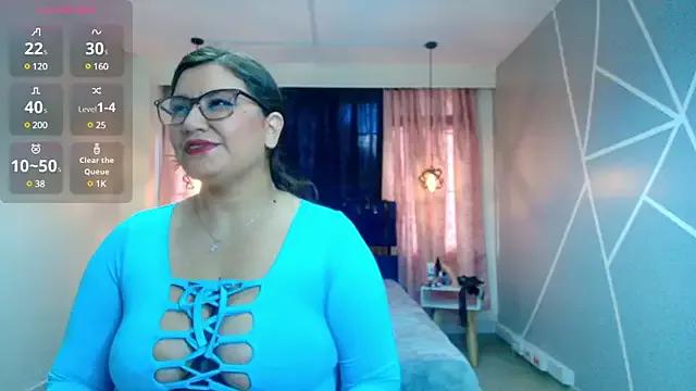 Karina_watson_ from StripChat is Freechat
