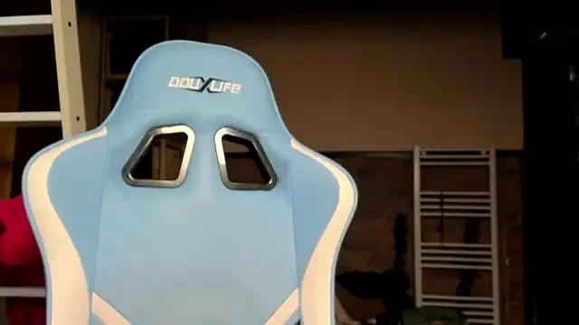 Freechat karo123421 on StripChat