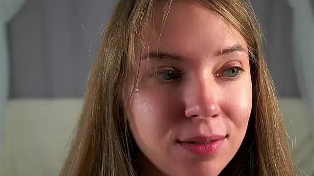 KarriBrownd from StripChat