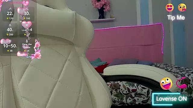 Katalina_red from StripChat is Freechat