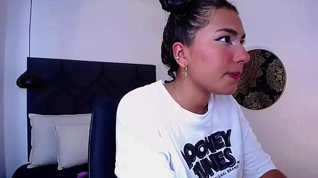 Kathyaa_ from StripChat is Freechat