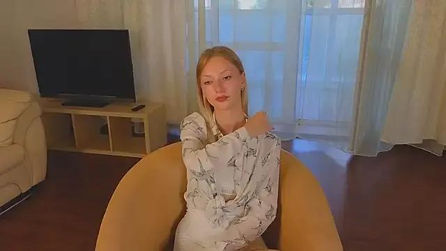 KatieFoulk from StripChat is Freechat