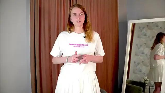 KatiFantini from StripChat is Freechat