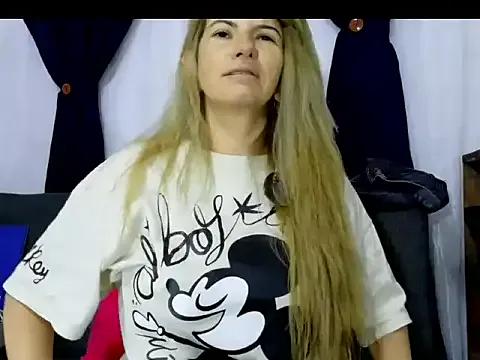 katioska25 from StripChat is Freechat