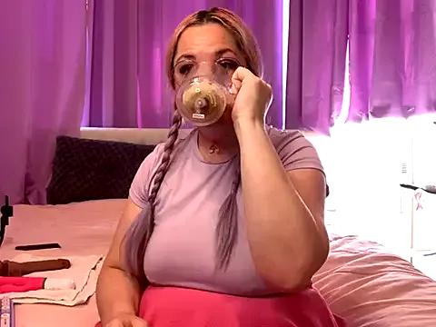 KawaiiKiki247 from StripChat