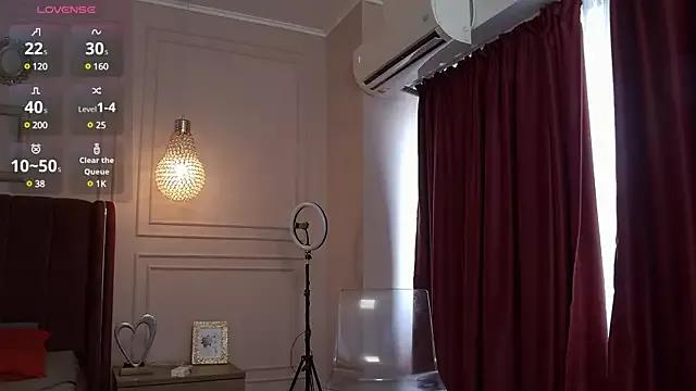 Kelly_Bliss from StripChat is Freechat