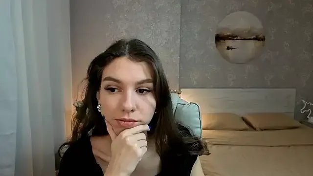 Private KellyShines on StripChat