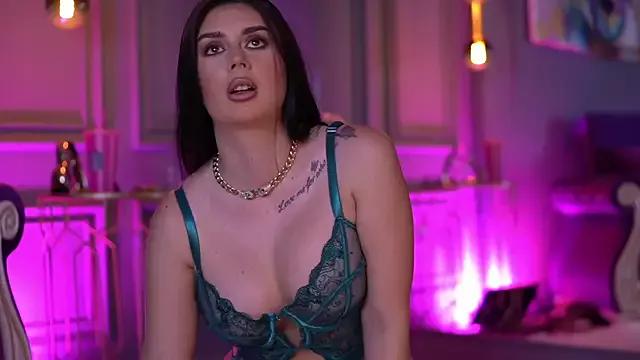 KendraMoon from StripChat is Freechat