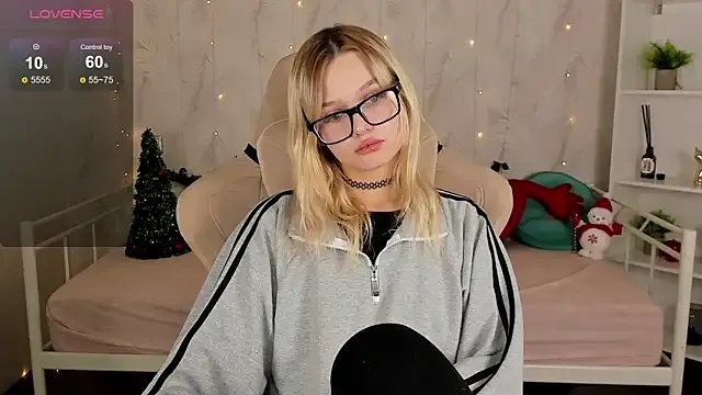 Group KianaVision on StripChat