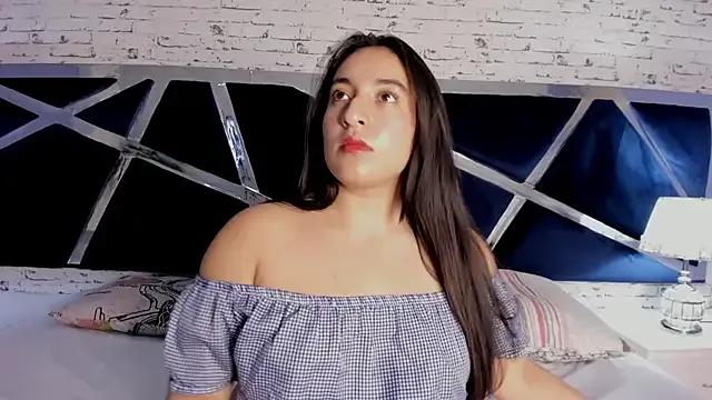 KiiraStorm from StripChat is Freechat