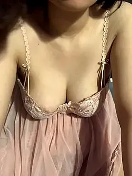 Freechat kiken5868 on StripChat