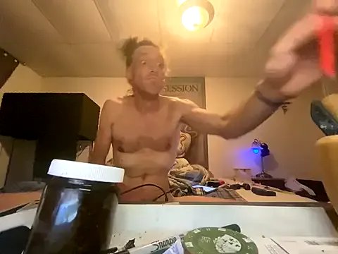 kikiwonderbar on StripChat 