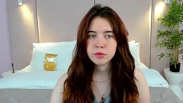 KimberlyBond from StripChat is Freechat