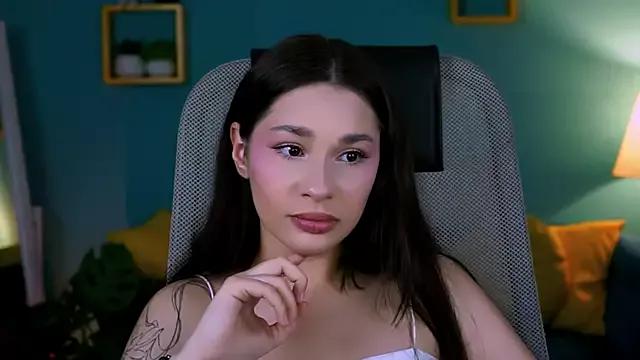 KimClarks_ from StripChat is Freechat