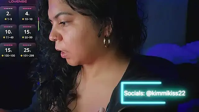 Freechat kimmiakiss22 on StripChat