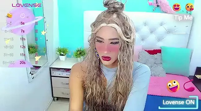 Freechat kinverly_sexyx on StripChat