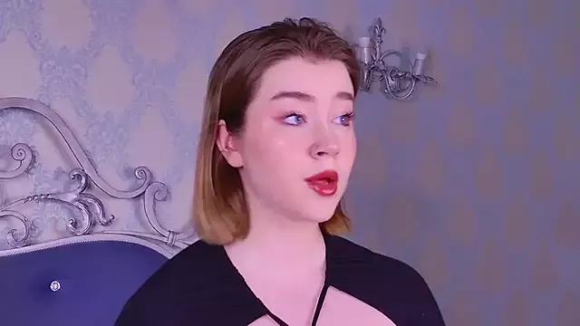 KiraForsie from StripChat is Freechat
