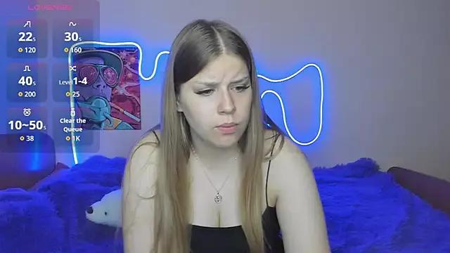 KiraKyler from StripChat is Freechat