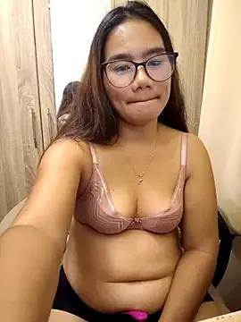Kissy07 from StripChat is Freechat