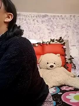 Kitty_Melodi from StripChat is Freechat