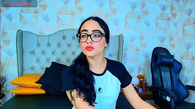 Kitty_Pridee from StripChat is Freechat