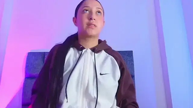 kittymonroe1 on StripChat 