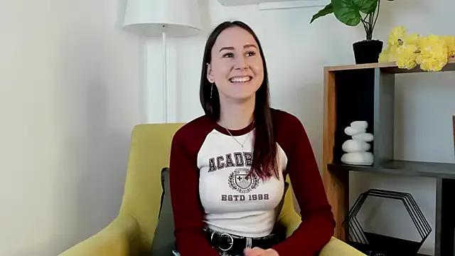 KizzyKailiponi from StripChat