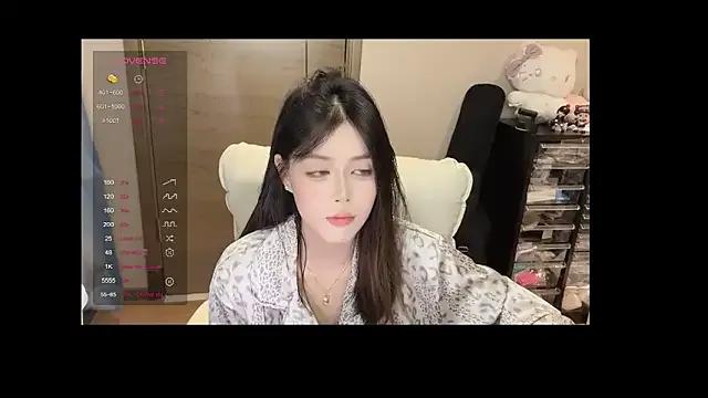 Freechat Koi-00 on StripChat